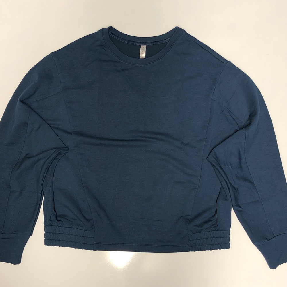 Fabletics pullover cropped size S